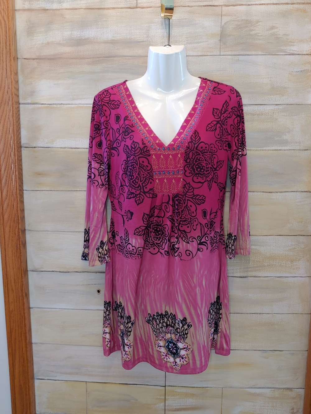 White Mark women bohemian whimsigoth pink floral V neck bellsleeve dress medium